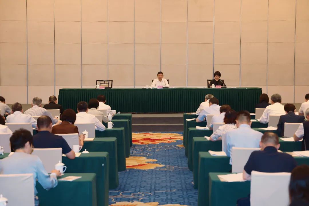 生態環境部召開2025年美麗河湖暨美麗海灣保護與建設推進會